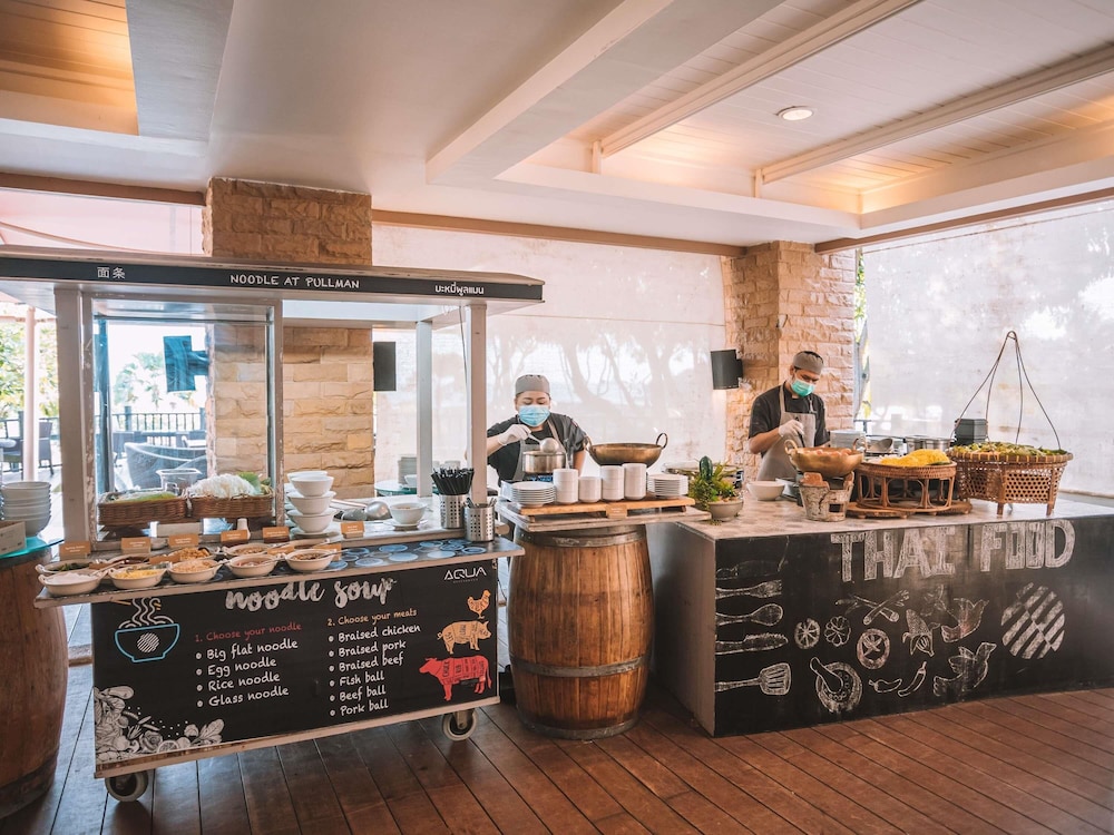 מזון ומשקאות