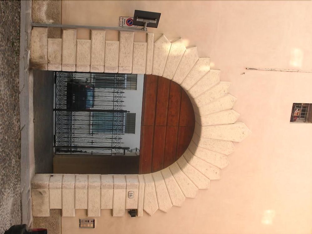 A Casa di Andrea Bed & Breakfast — 4-Star Luxury Hotel in Mantova, Italy