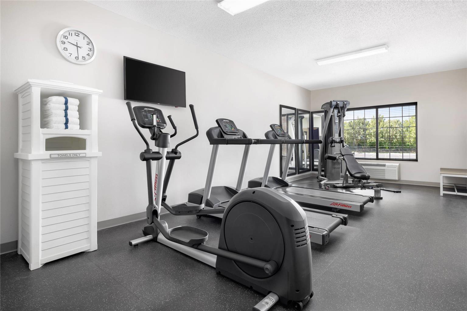 Country Inn & Suites by Radisson Springfield OH - photo 35