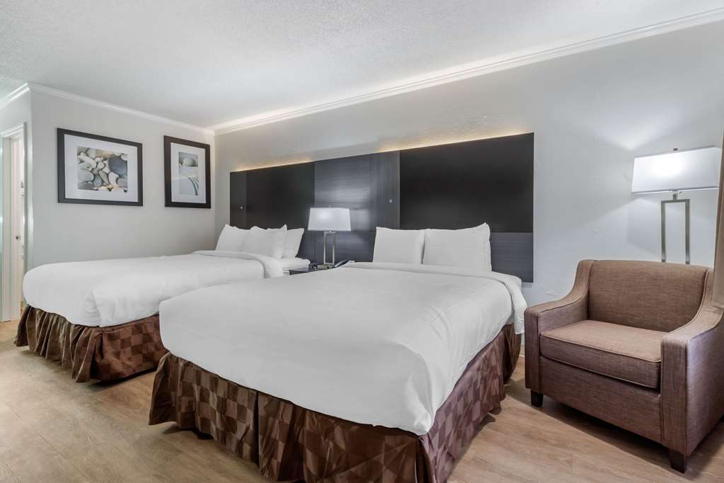 Suburban Extended Stay Hotel At The University - photo 16