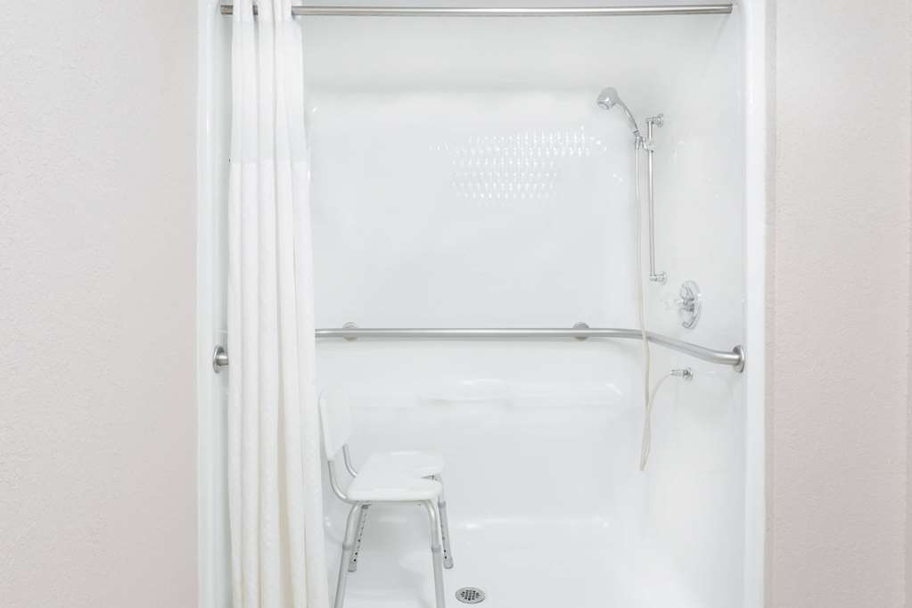 Super 8 by Wyndham El Dorado - photo 5