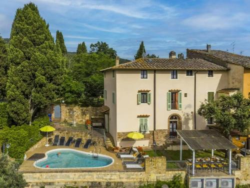 Medieval Villa In The Tuscan Hills — 4-Star Luxury Hotel in Montaione, Italy