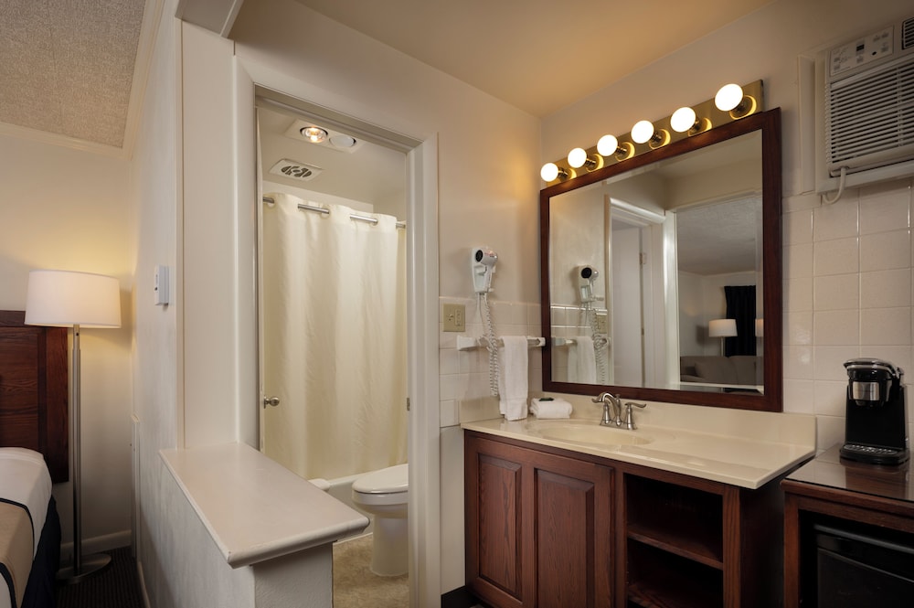 Travelers Rest Motel - photo 14