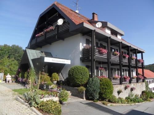 Hotel Pension Salzsäumerhof — hotel in Spiegelau