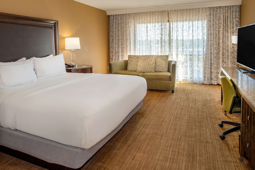 Hilton St. Louis Airport - photo 38