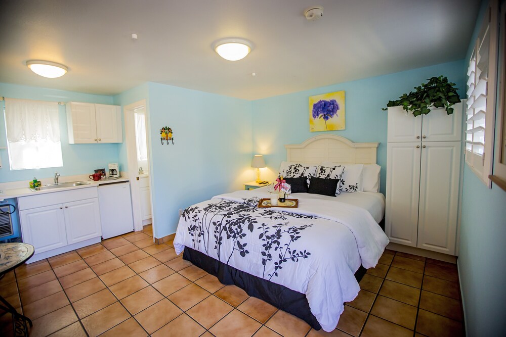 Leucadia Beach Inn - photo 5