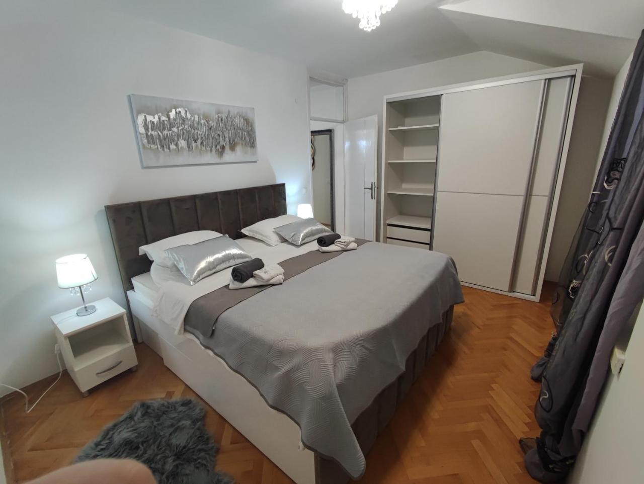 Apartman Oaza Ploce Croatia — 4-Star Luxury Hotel in Ploce, Croatia