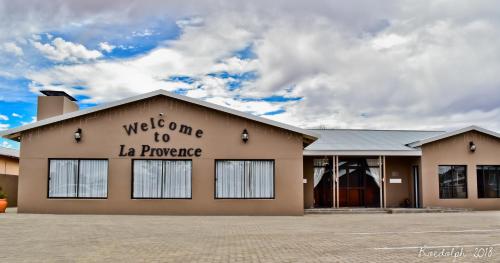 La Provence Accommodation - carbon neutral hotel in De Aar