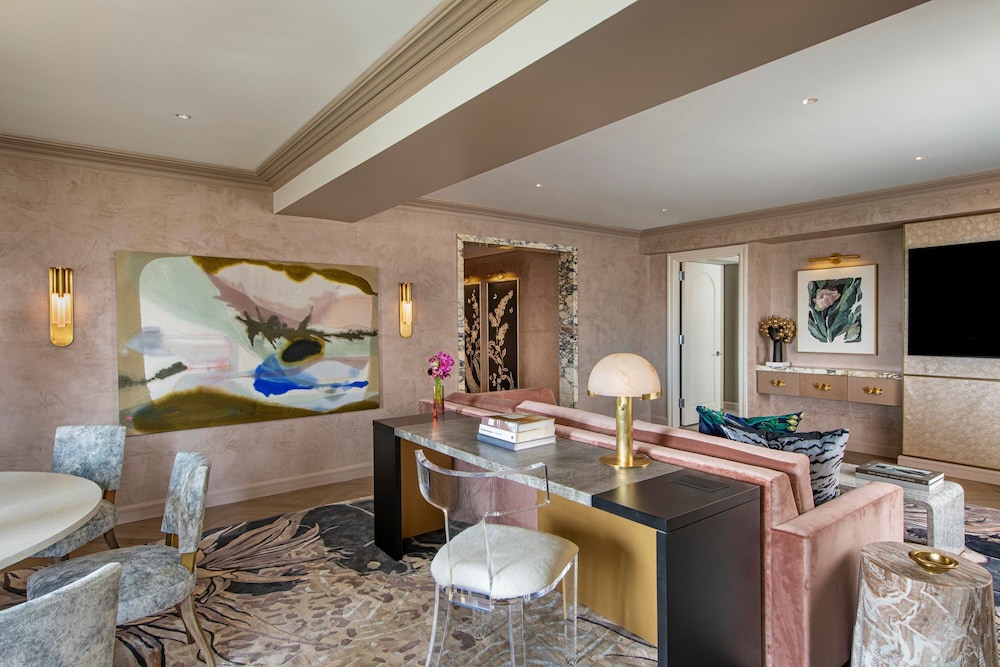 JW Marriott Essex House New York - photo 82