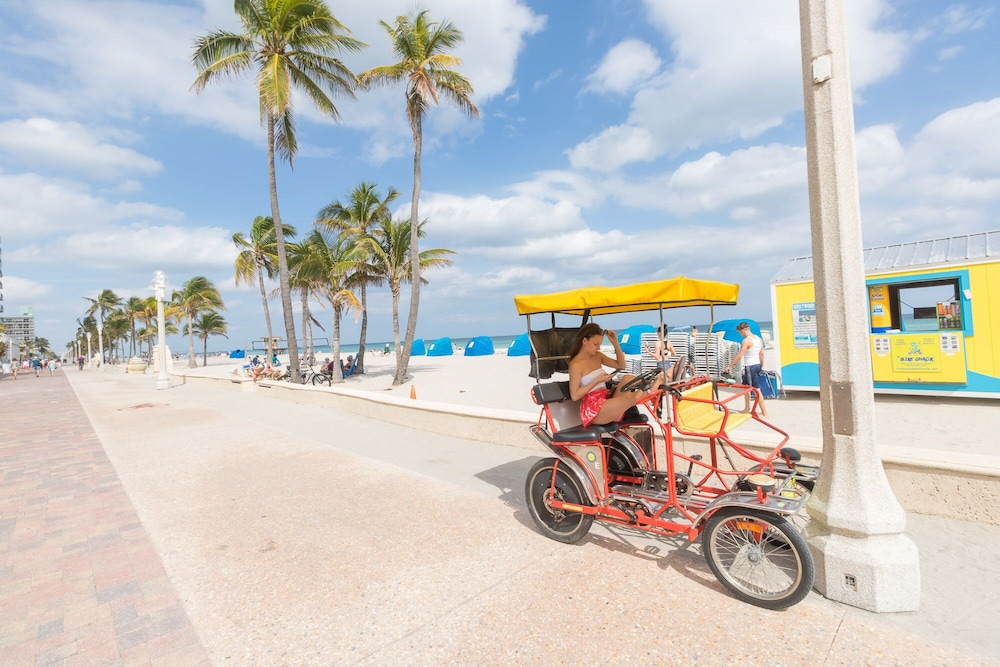 705 Partial Ocean View Hollywood Beach Resort - photo 23