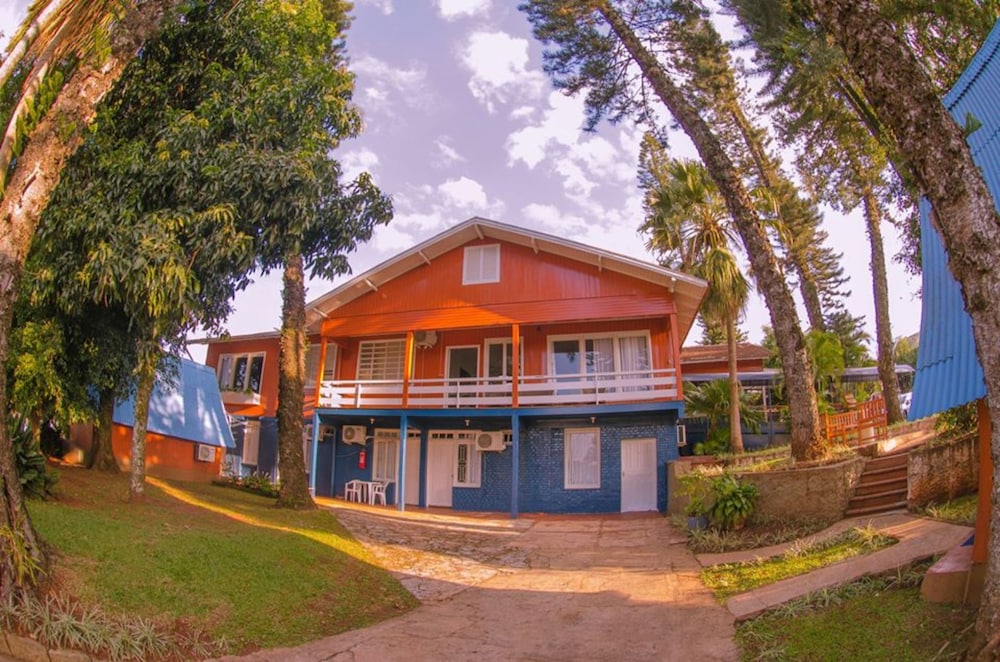 Oasis Hotel - carbon neutral hotel in Sao Carlos