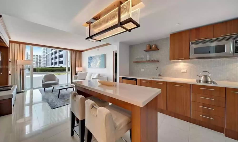 Luxury Condo Wellness Spa Resort By LMC - photo 13