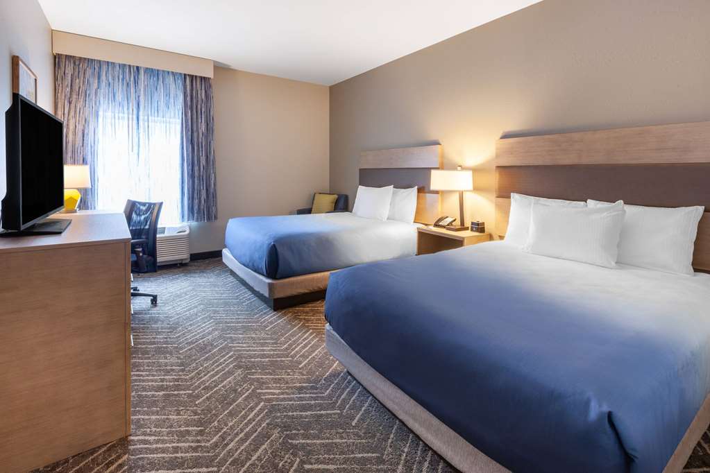 La Quinta Inn & Suites by Wyndham Middletown Goshen - photo 22
