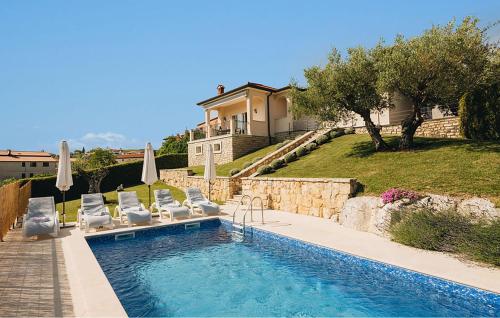 Stunning Home In Vizinada With Wifi — 4-Star Luxury Hotel in Vizinada, Croatia