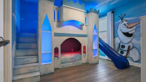 Bsv_Villa1589 — 4-Star Luxury Hotel in Davenport, United States