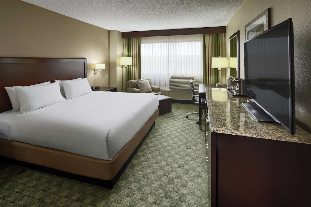 DoubleTree by Hilton San Antonio Downtown - photo 9