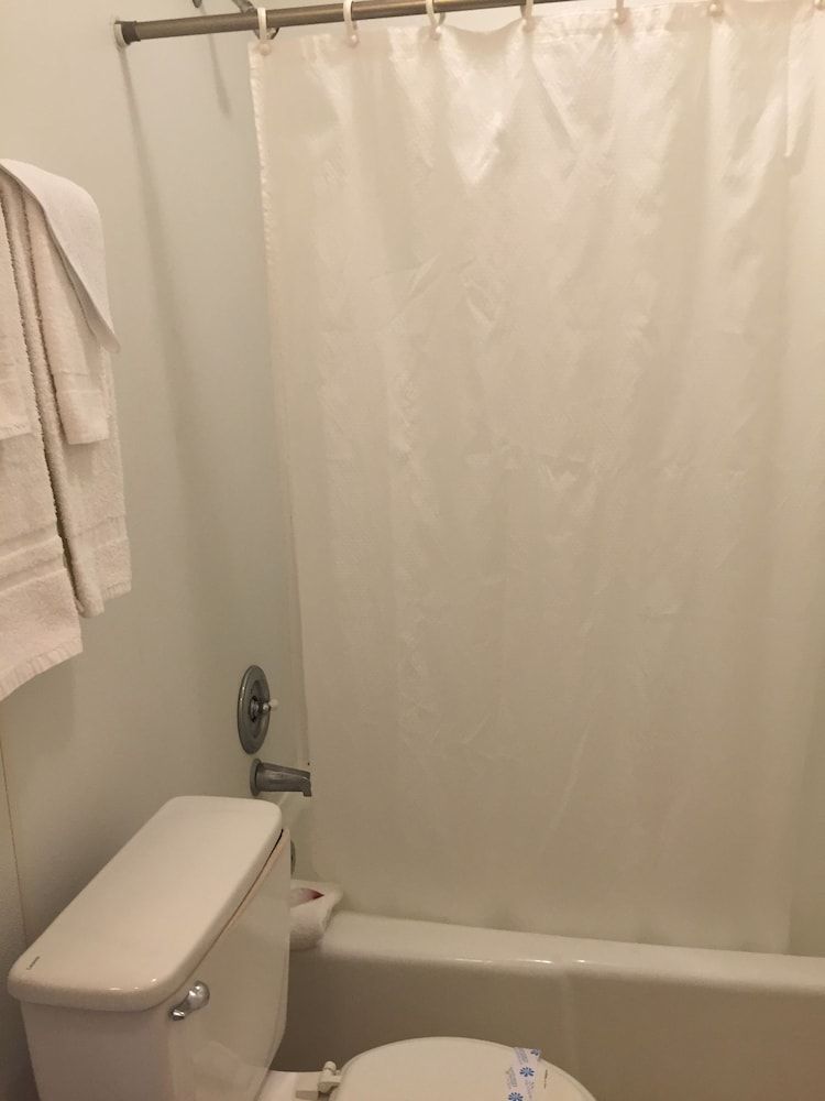 Lax Suites - photo 3