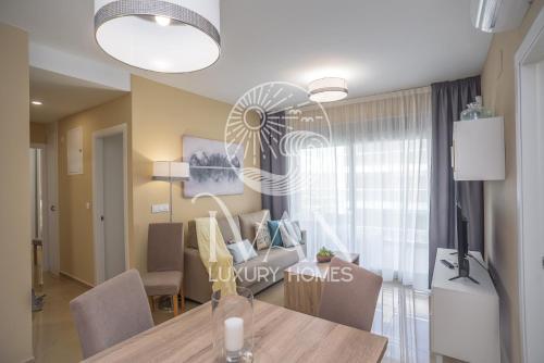 Casa Seabreeze Ivan Luxury Homes 8A Pta Norte 1A LA nea — 4-Star Luxury Hotel in Oropesa Del Mar, Spain