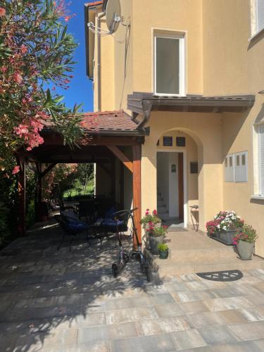 Apartments Mirakul — 4-Star Luxury Hotel in Lopar, Croatia