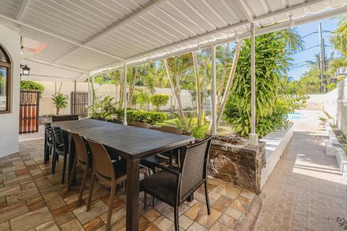 Villa Liliane with private pool by IHR — 4-Star Luxury Hotel in Cap Malheureux, Mauritius