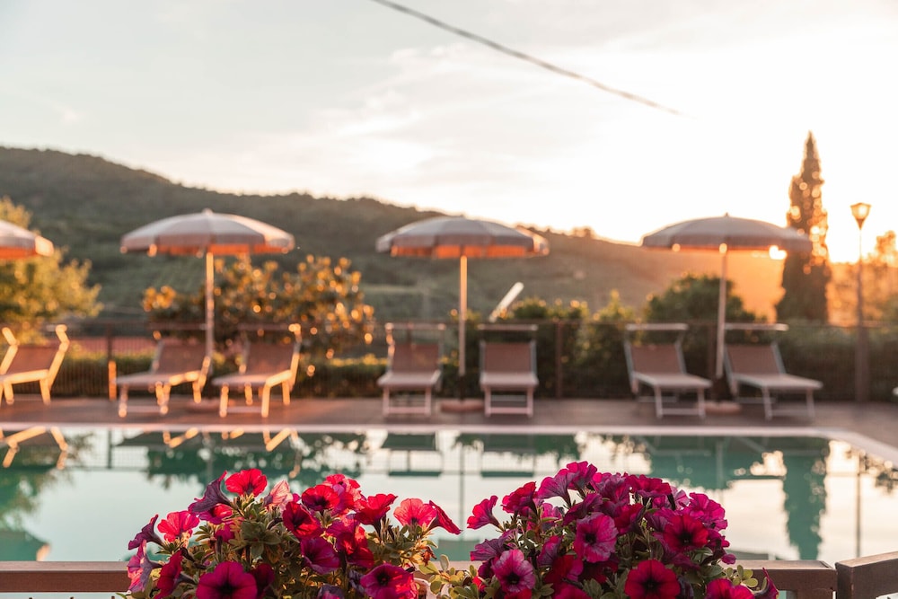 Bb La Mortella With Pool — Roccadaspide