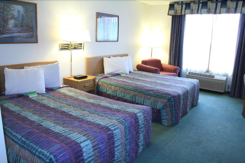 River Valley Inn & Suites - photo 20