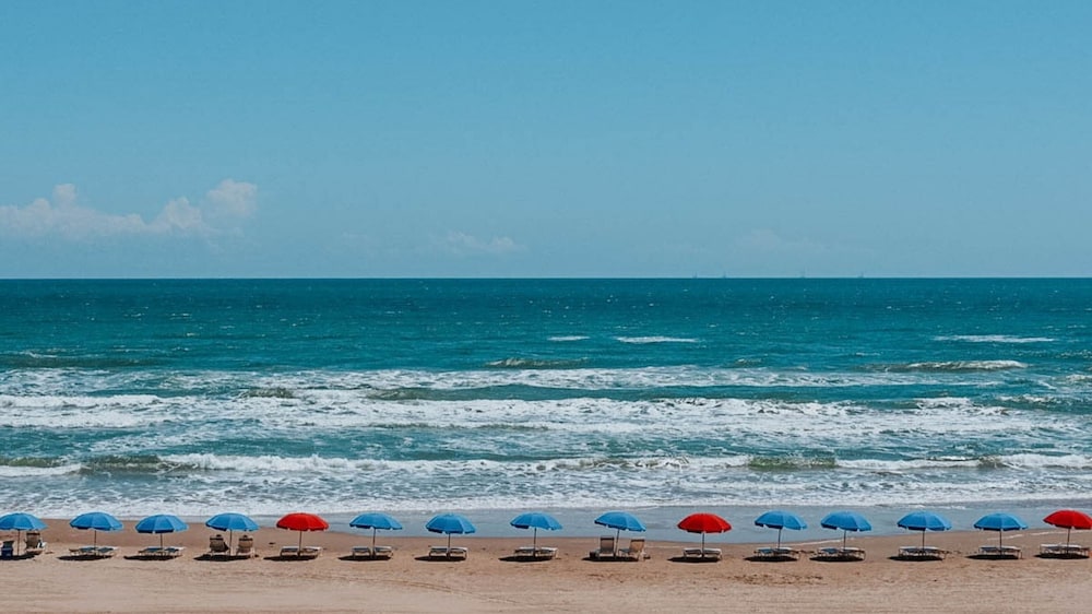 Holiday Inn Resort South Padre Island Beach Front by IHG - photo 210