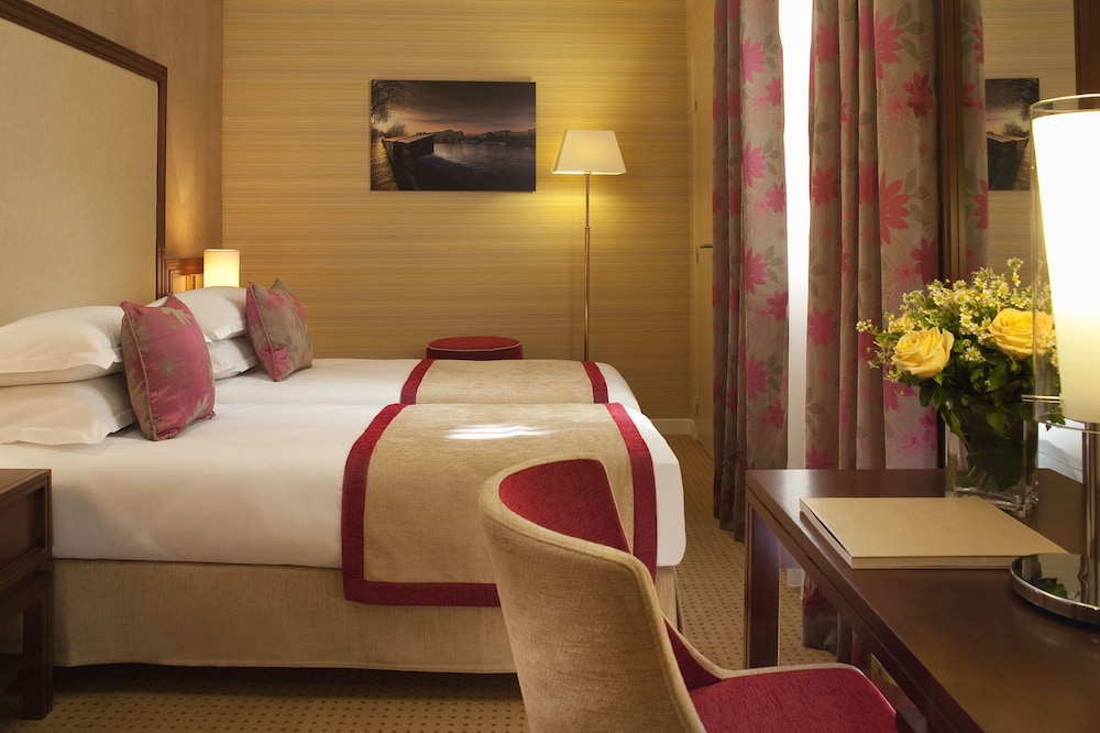 Hotel Saint Honore 85 - last minute hotel in Paris