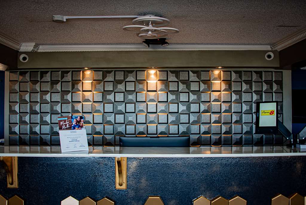 Super 8 by Wyndham Biloxi - photo 21