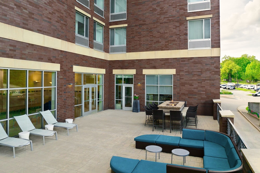 Springhill Suites by Marriott Pittsburgh Mt. Lebanon - photo 42