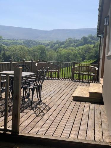 Cottage with outstanding views — 4-Star Luxury Hotel in Brecon, United Kingdom