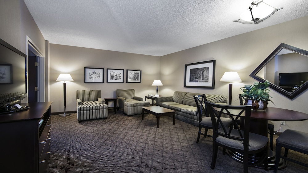 Holiday Inn Springdale Fayetteville Area by IHG - photo 12