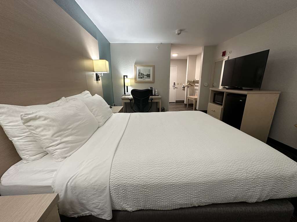 Best Western Watertown - photo 12