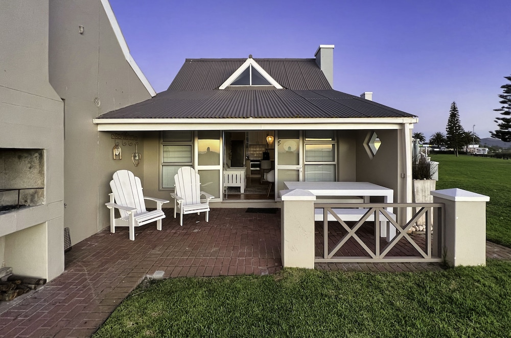 Seehuisie Langebaan 6 Sleeper in Saldanha, South Africa