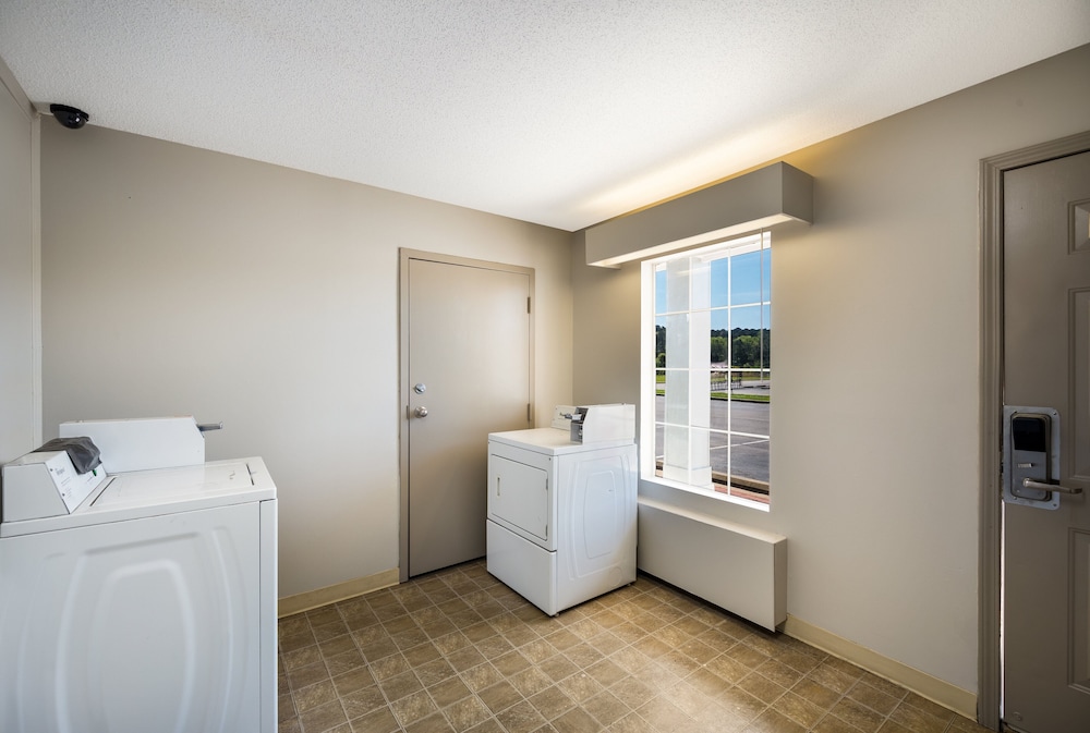 Red Roof Inn Jasper - photo 27