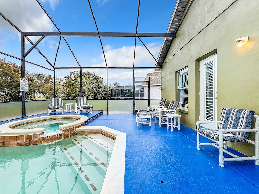 4BR home near Disney w pool & spa — 4-Star Luxury Hotel in Orlando, United States