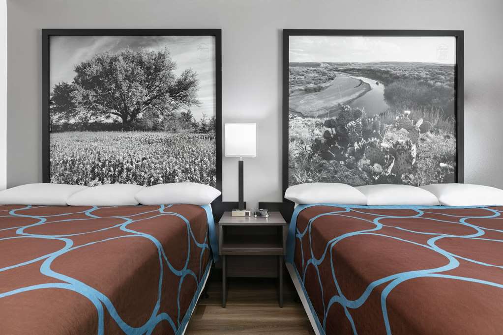Super 8 by Wyndham Grapevine DFW Airport Northwest - photo 17
