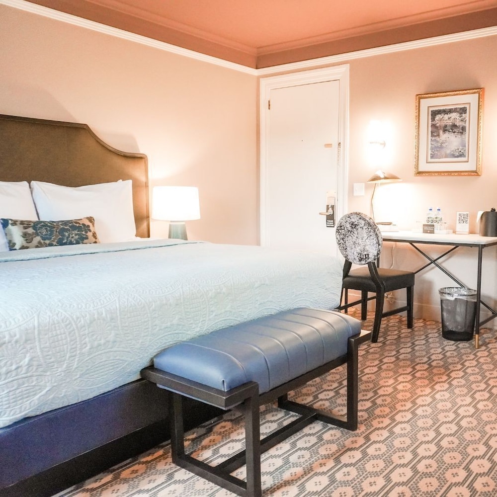Columbia Gorge Hotel and Spa - photo 7