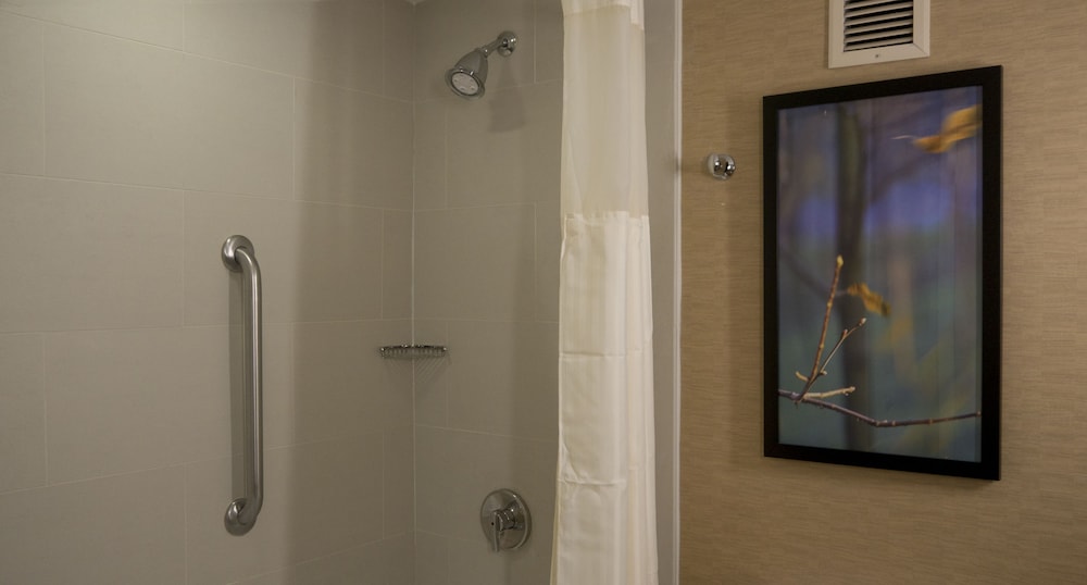 DoubleTree by Hilton Rochester - photo 28