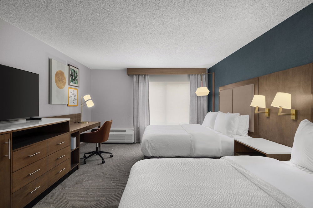 Holiday Inn Coralville Iowa City by IHG - photo 7