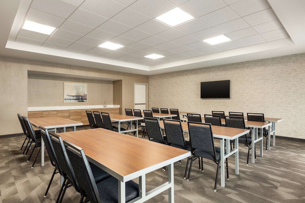 Home2 Suites by Hilton Statesboro - photo 23