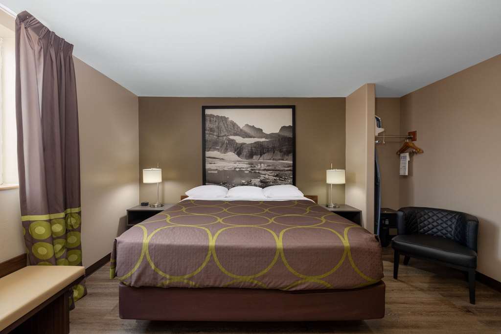 Super 8 by Wyndham Belgrade Bozeman Airport - photo 29