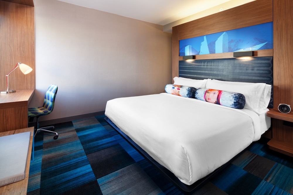 Aloft Denver Downtown - photo 4