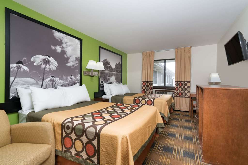 Super 8 by Wyndham Rochester Mayo Clinic Area - photo 5