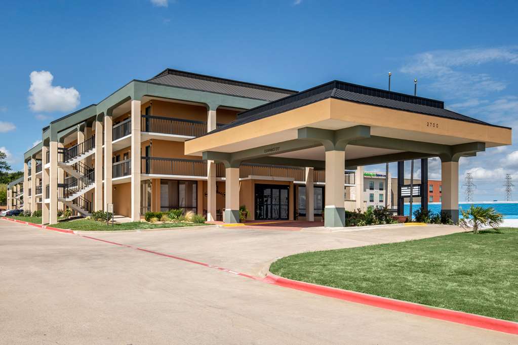Quality Inn West Fort Worth in Fort Worth, United States