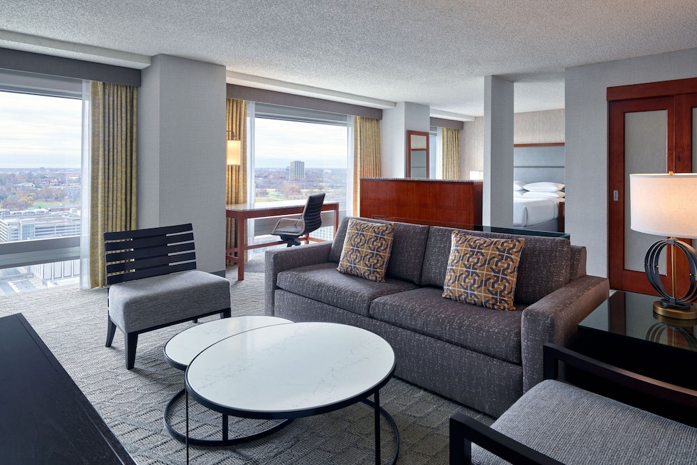 Sheraton Kansas City Hotel at Crown Center - photo 9