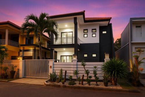 Green Villa 4BR Luxury Villa Nusa Dua Beach by Globalstay — 4-Star Luxury Hotel in Nusa Dua, Indonesia