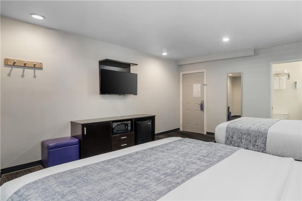 SureStay Hotel by Best Western Beverly Hills West LA - photo 11