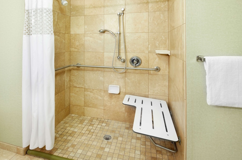 Hampton Inn & Suites Savannah Midtown - photo 15