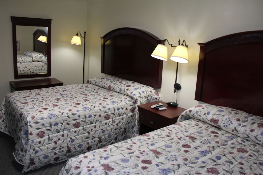 Pleasant Hill Motel - photo 12
